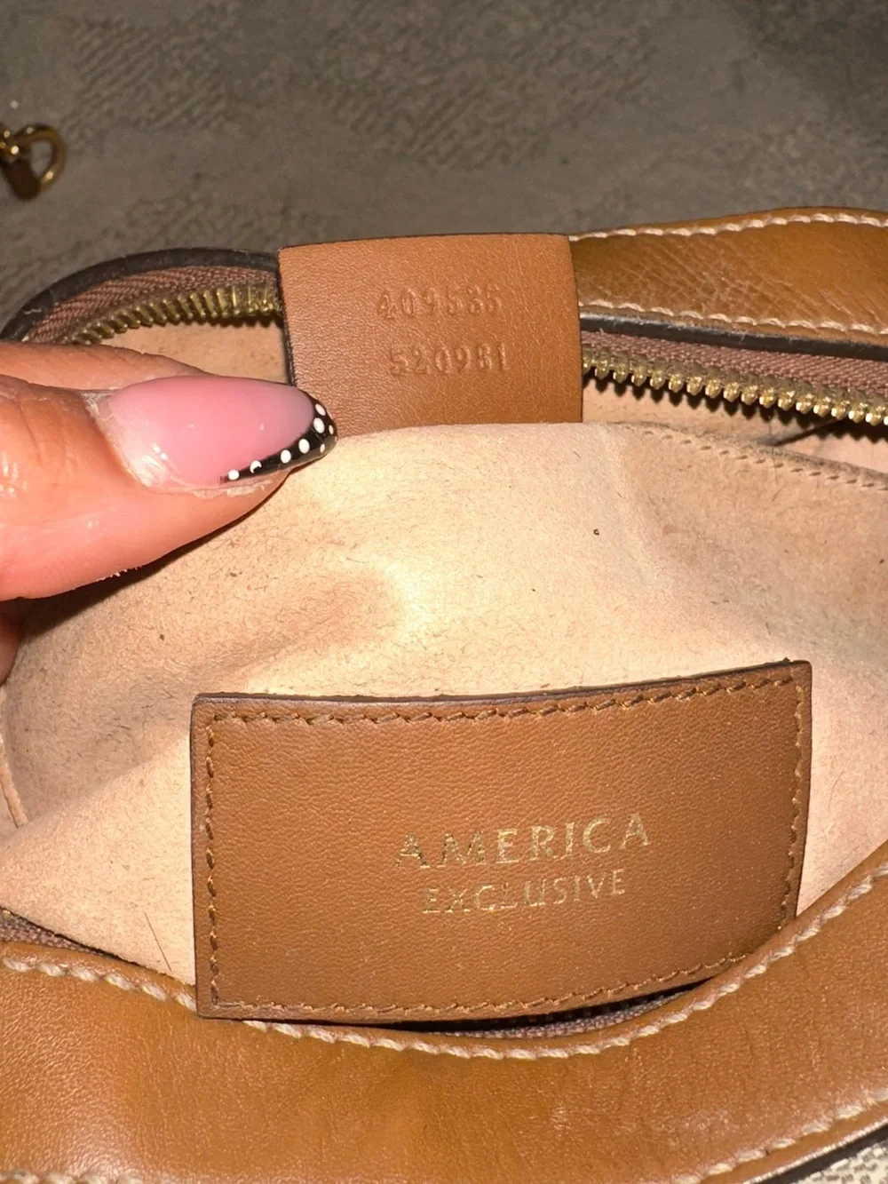 Gucci Beige Monogram 